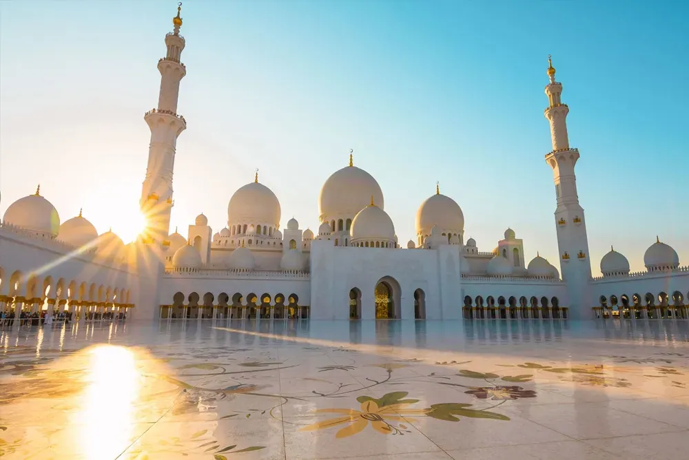 August holiday in Dubai