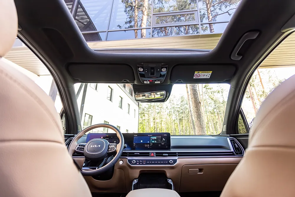 Main Image Explore Kia SUVs Featuring Sunroofs - 2025 Model Lineup