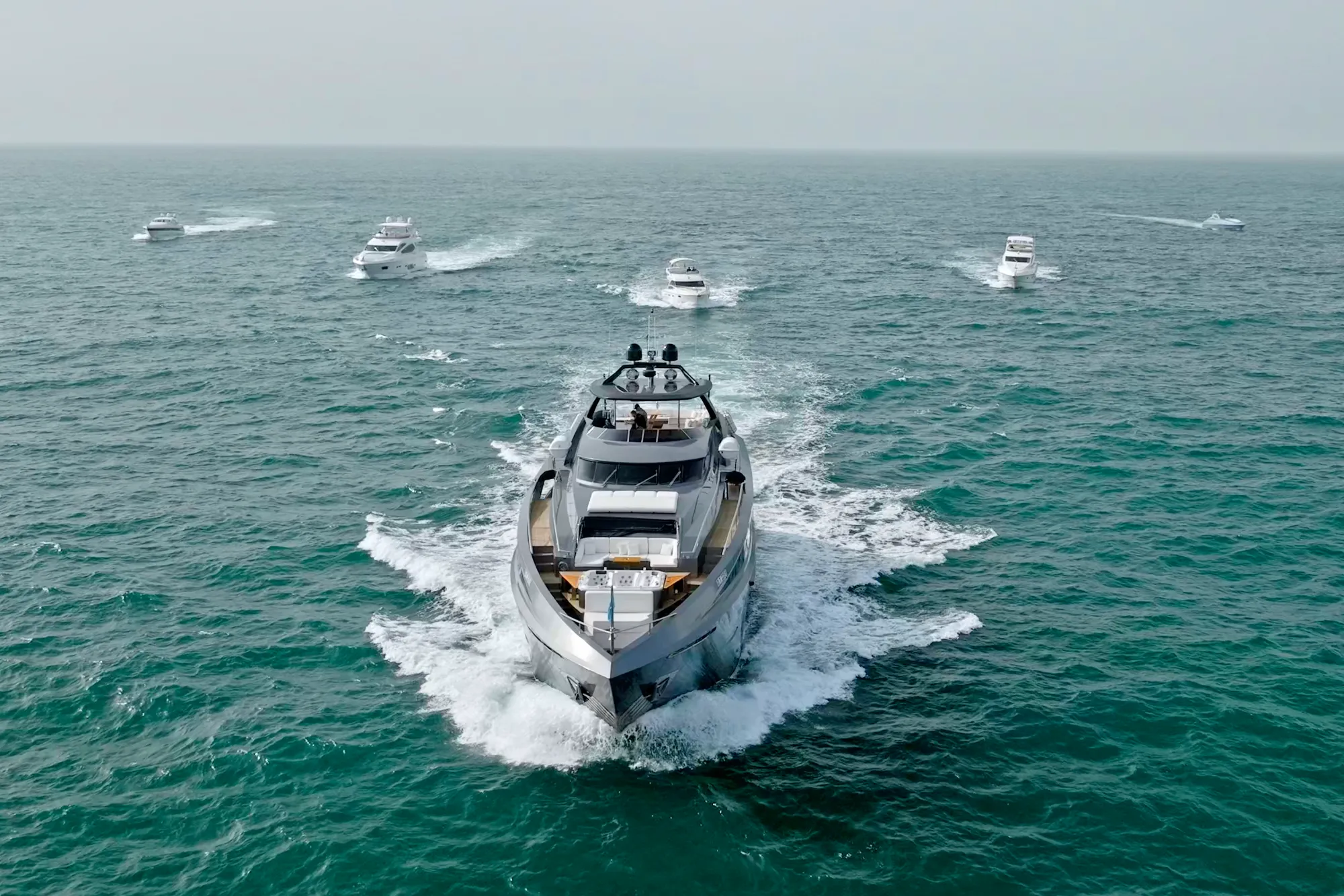 Dubai yacht rental deals
