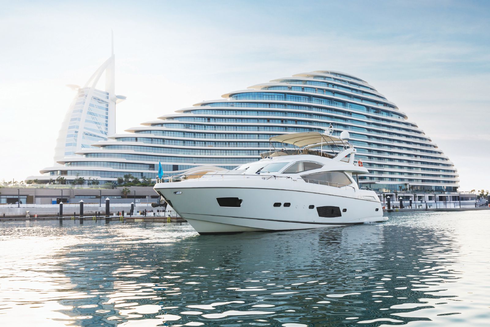 Main Image Marsa Al Arab Yacht Charter Dubai: What Makes It Special?