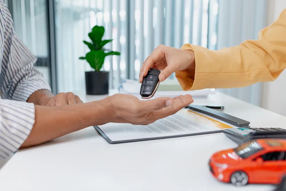 Main Image UAE Car Rentals Made Easy - Understanding Insurance Tips