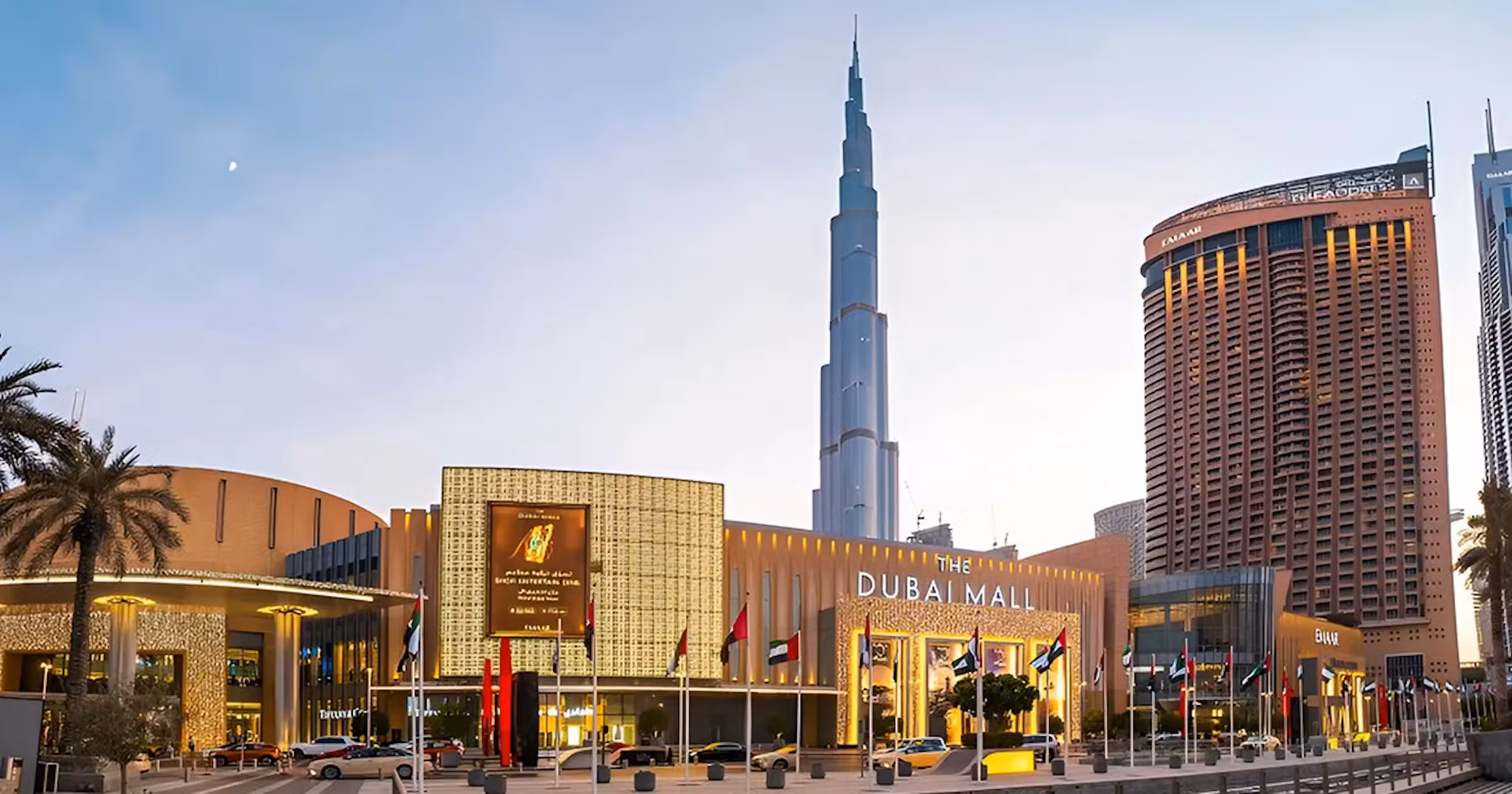 Zzh8R68jQArT08A0_1FeatureImage-DUBAIMALL-aquafunwaterpark-_11zon.webp.avif