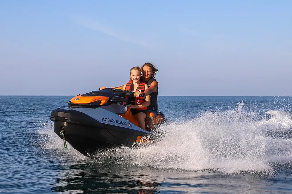Main Image Seasonal Splashes - The Best Time to Jetski in the UAE