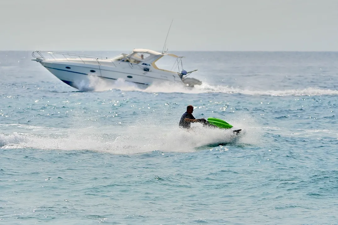 best time to sail Greece