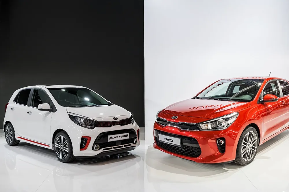 Main Image Battle of the Builds - Compact vs Mid-Size Cars Explained
