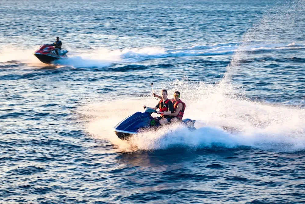 corporate team building palm jumeirah water sports