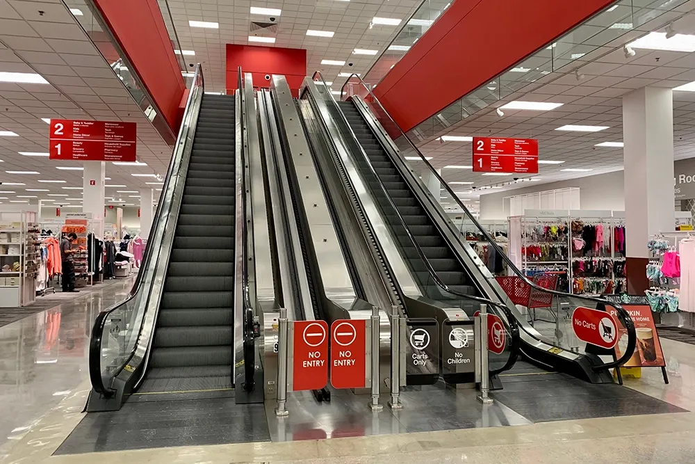 deerfields mall abu dhabi