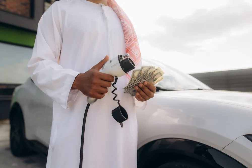 dubai Electric luxury SUVs rental 