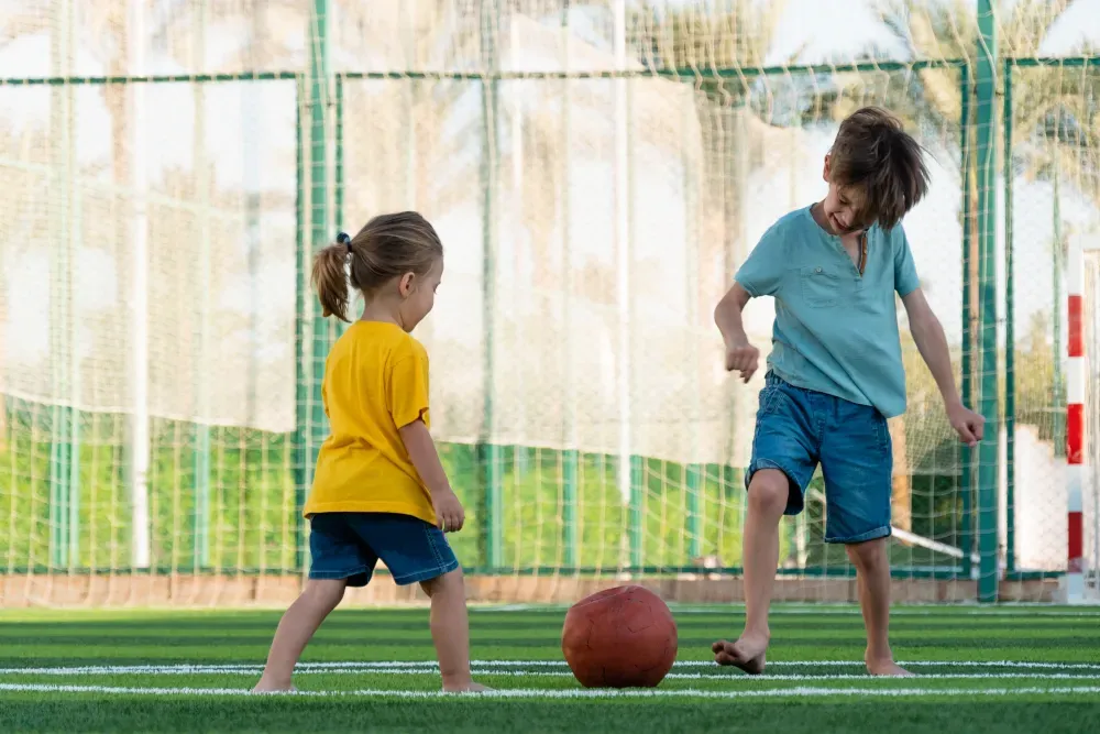 فوائد المخيمات الشتوية للأطفال