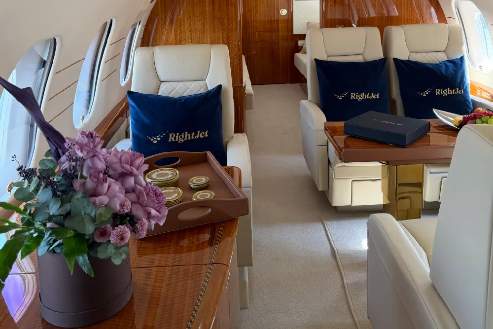 how much does a private jet cost dubai
