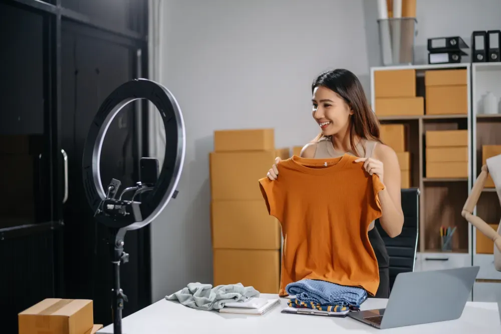 how to sell my stuff online in Dubai 