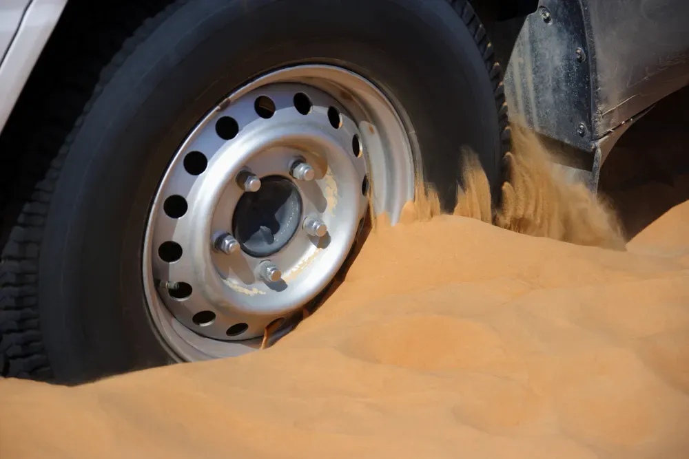 how to stay safe during dune bashing 