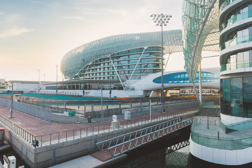luxury yacht rental dubai
