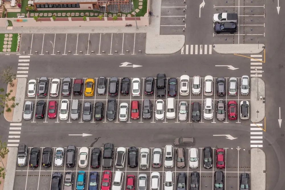 paid parking discovery gardens