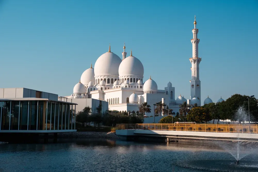 Main Image Prayer Time Protocol: How to Drive Considerately in Dubai