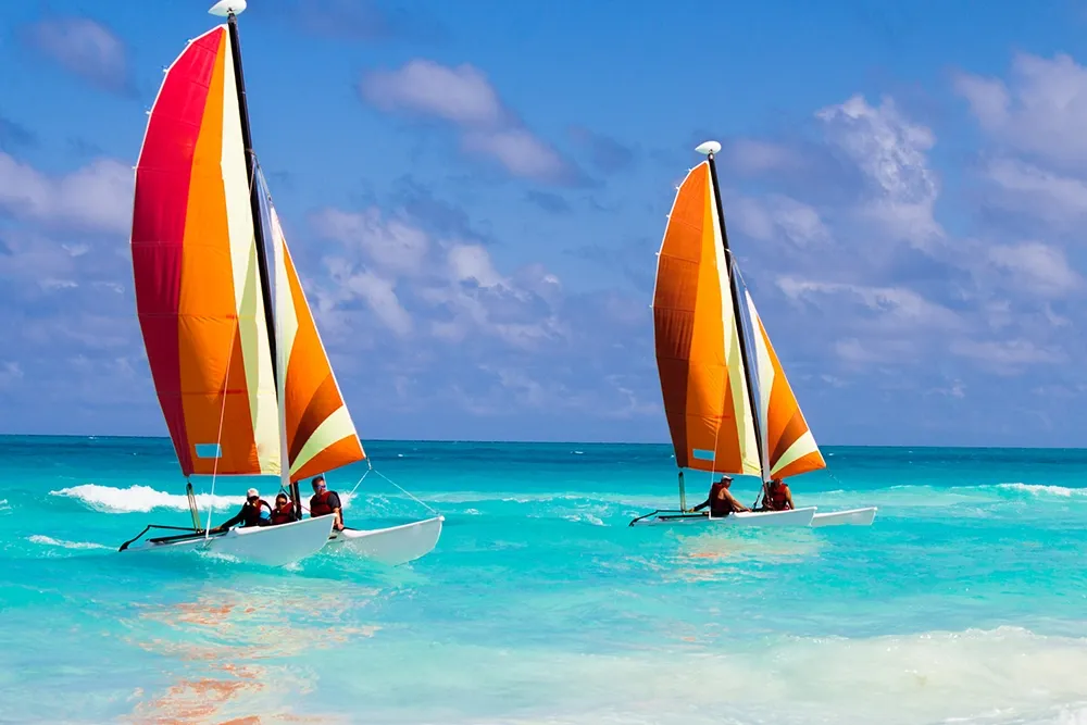 sailing the bahamas