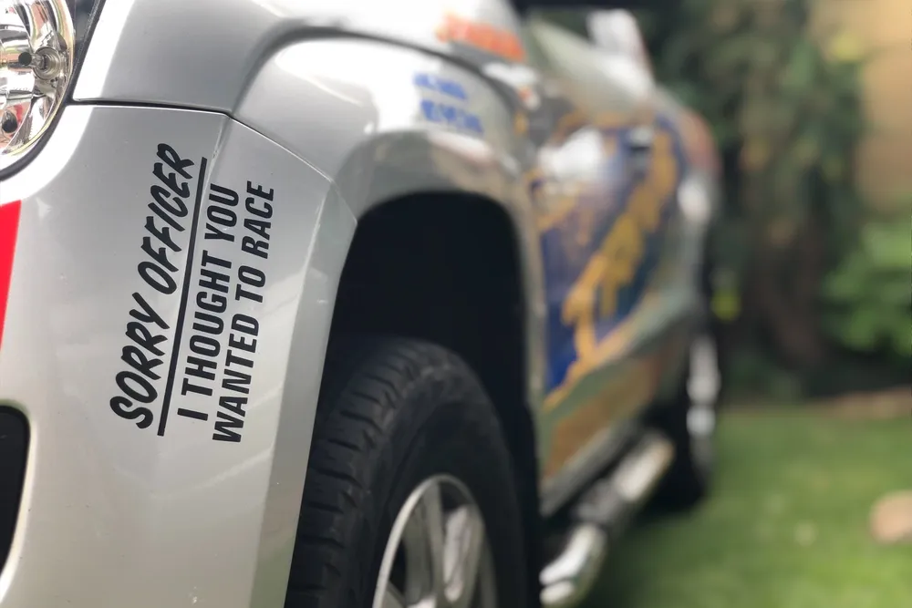 uae car sticker fines