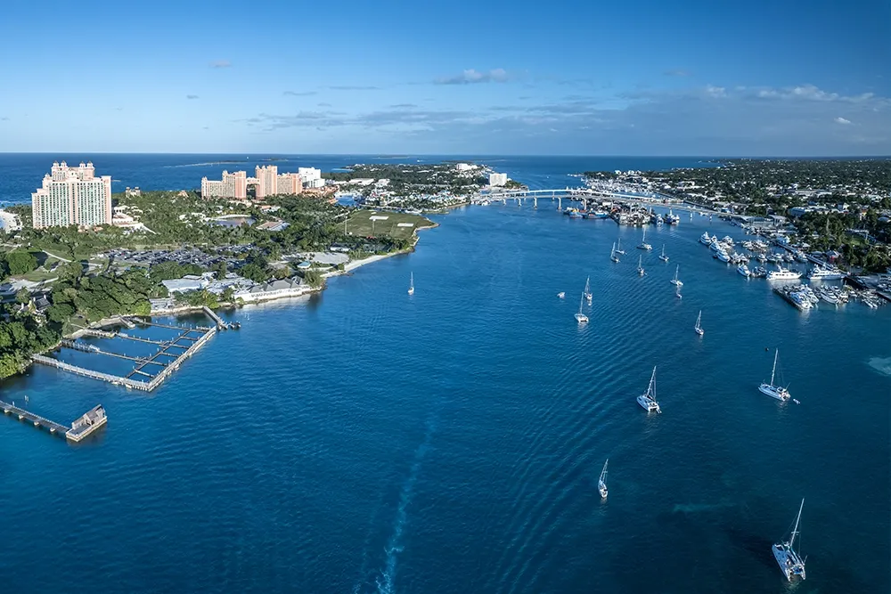 yacht charter for bahamas