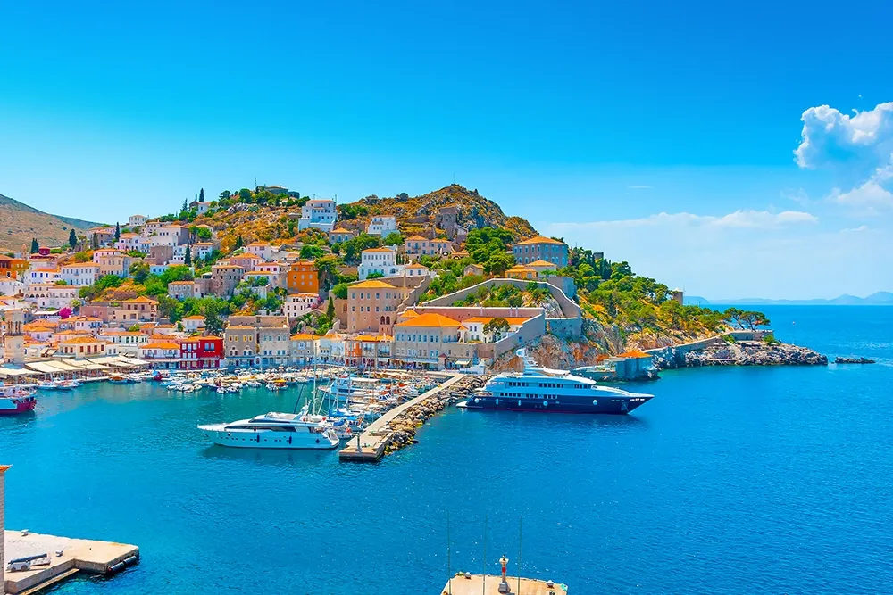 yacht vacation in greece