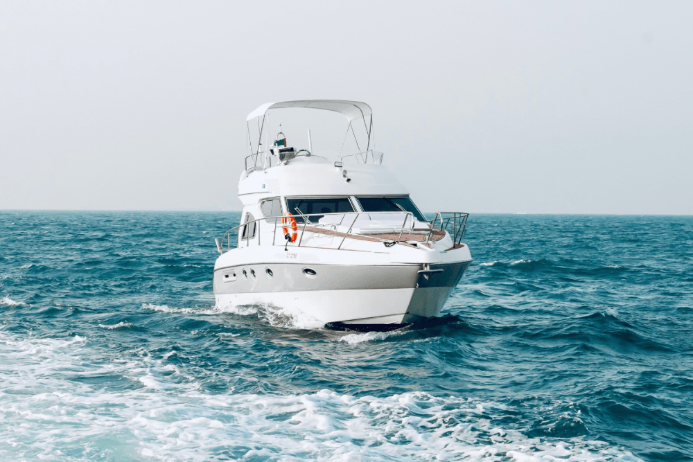 yacht vs boat rental Dubai